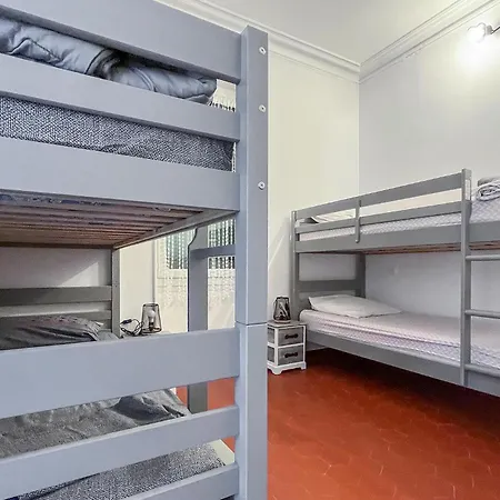 Holiday home Maison Av Piscine Proche Uzes *